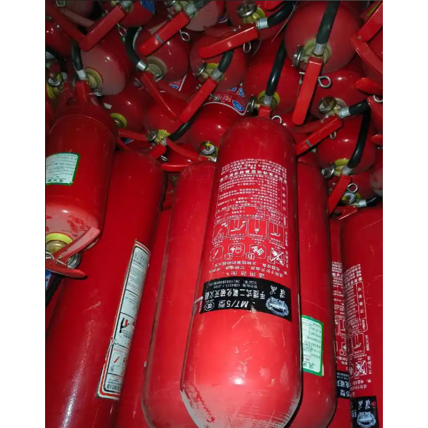 二氧化碳灭火器